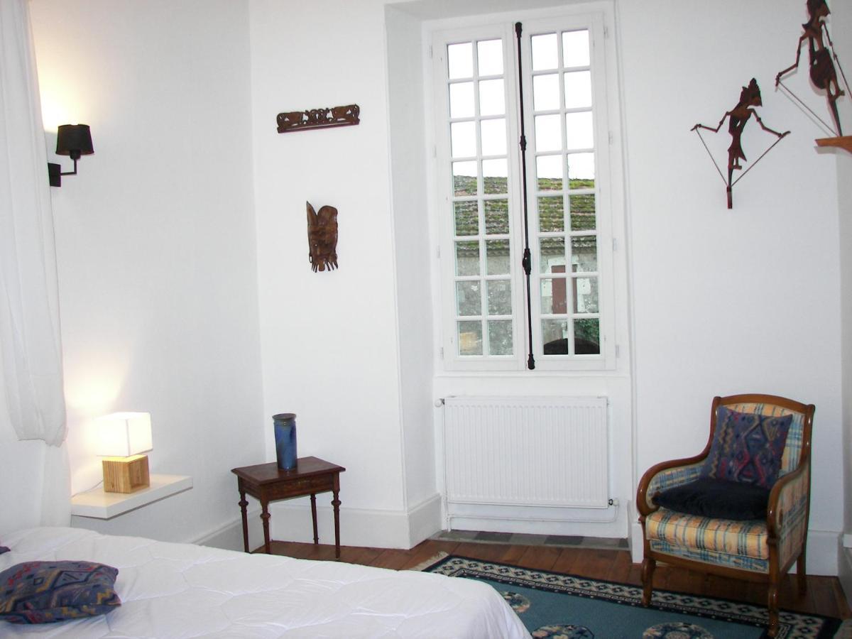 Domaine Du Noble Bed & Breakfast Saint-Jean-de-Thurac Екстериор снимка