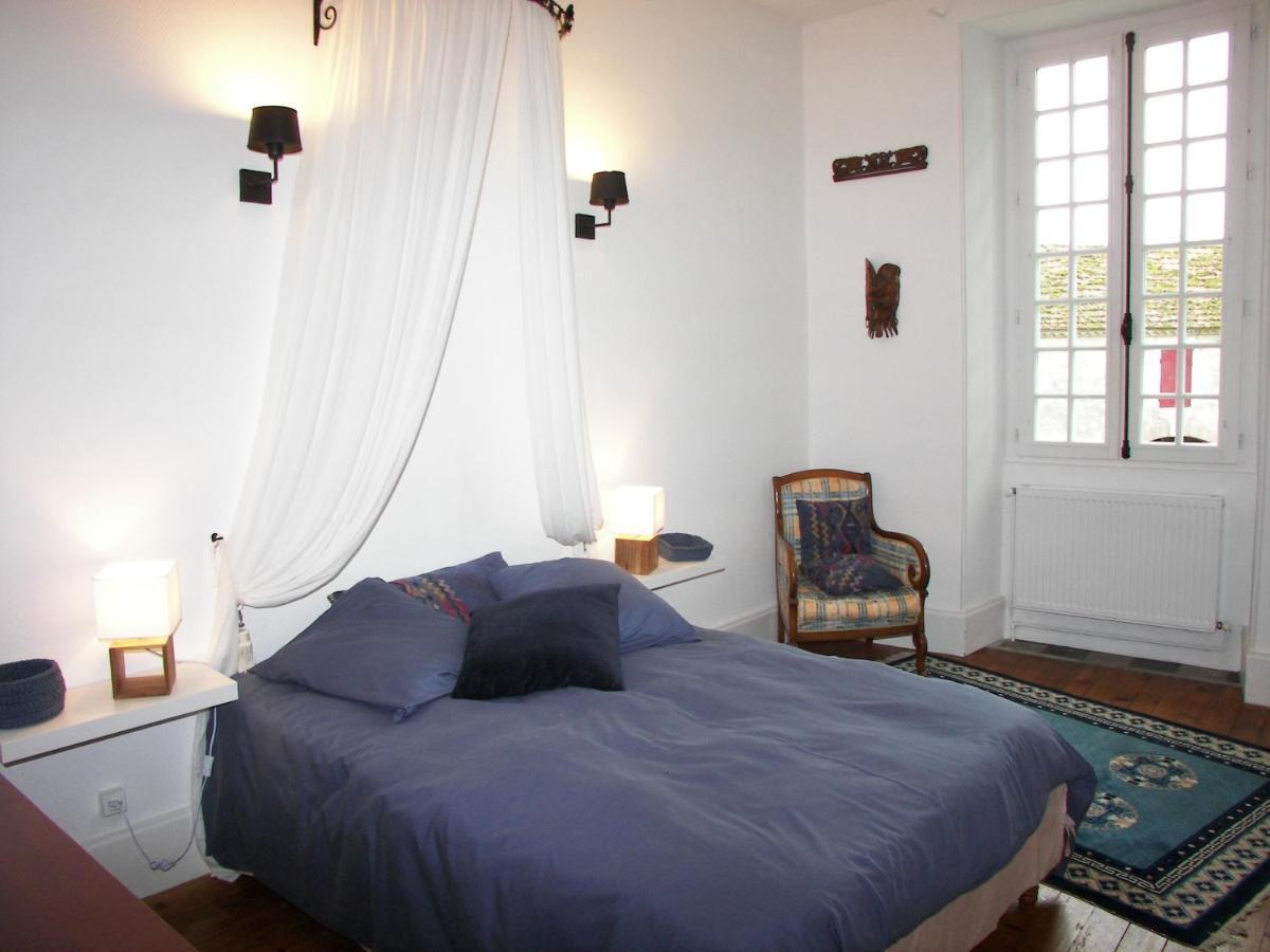 Domaine Du Noble Bed & Breakfast Saint-Jean-de-Thurac Екстериор снимка